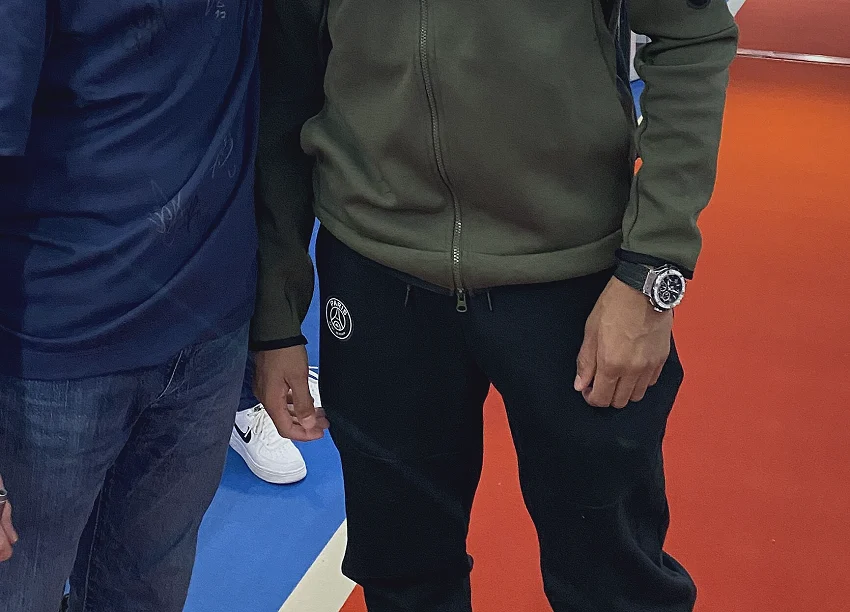 定位球的边际收益：为什么一脚角球只值零点零几个进球·门线慢镜·数据图谱